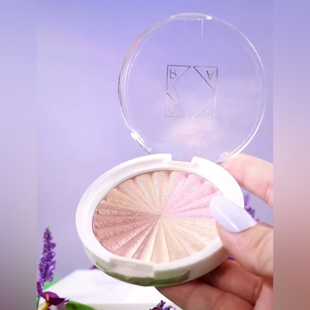 OFRA Shimmering Baked Swirled Highlighter in All of the Lights